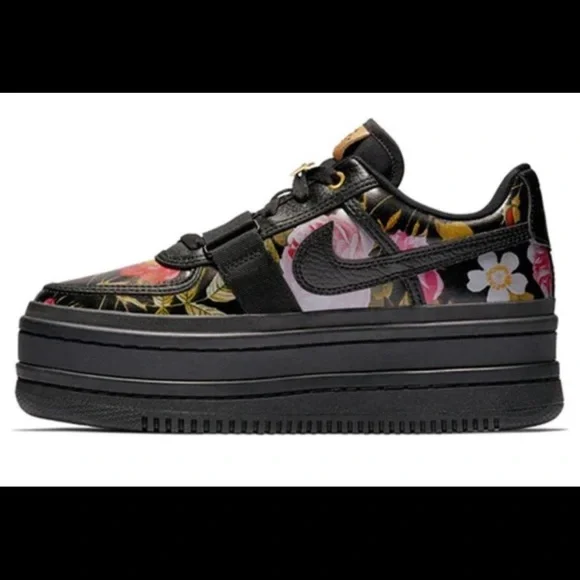 Nike Vandal 2K LX Floral Black Gold Platform Women’s Size 7.5, New In Box - Picture 1 of 5